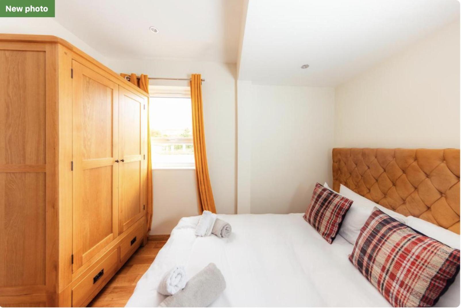 Luxury Cottage With Stunning Views Near Fairy Pools - School House 3 Карбост Екстериор снимка