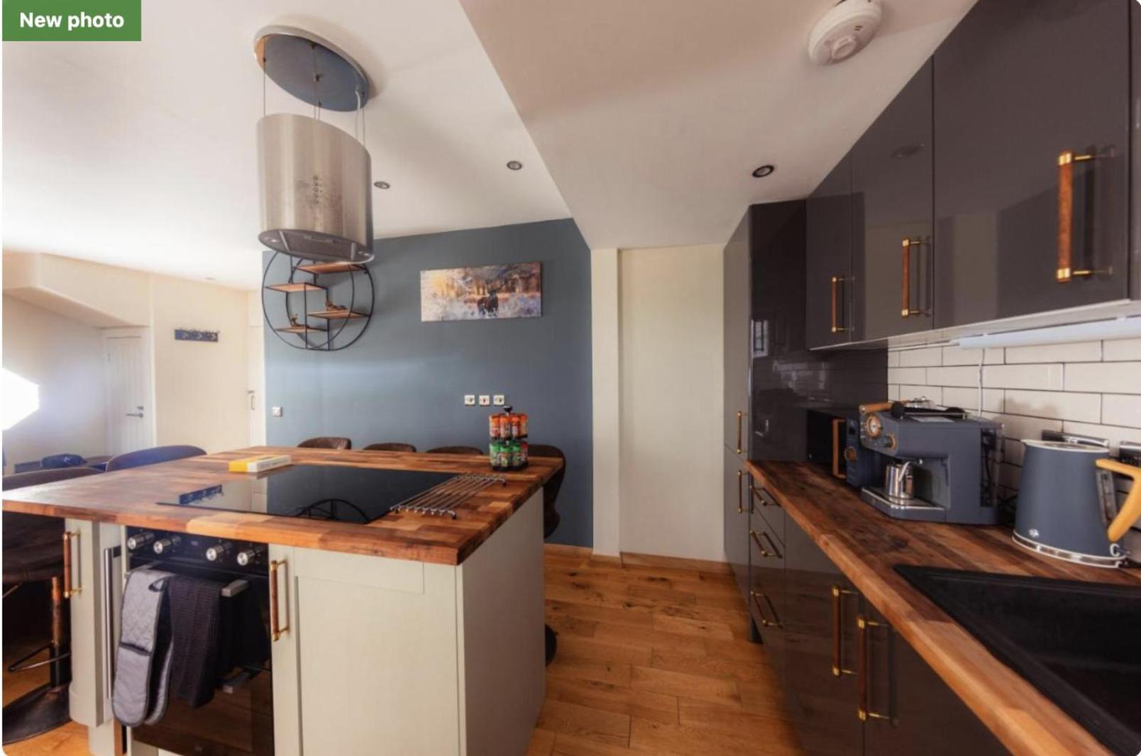 Luxury Cottage With Stunning Views Near Fairy Pools - School House 3 Карбост Екстериор снимка